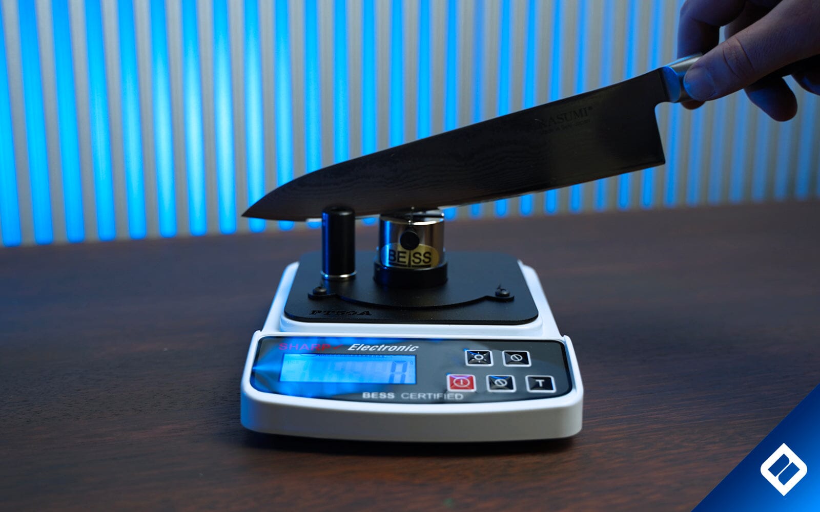 Edge-On-Up sharpness tester
